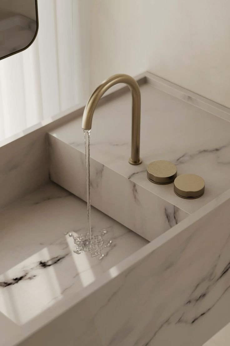 Quartz stone in the apartment washbasin