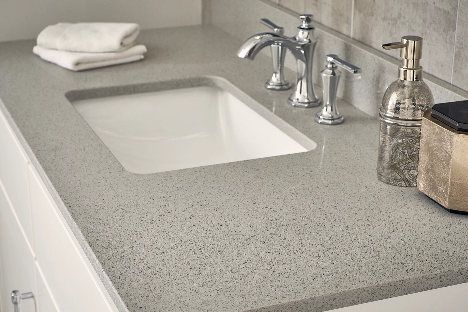 quartz bathroom vanity countertops