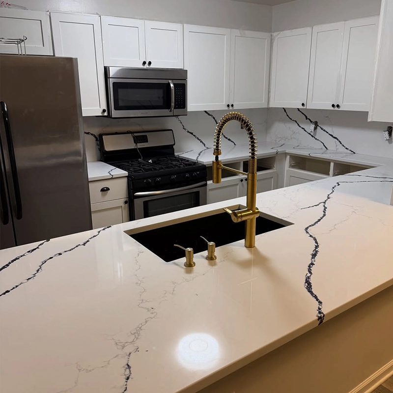white calacatta quartz kitchen countertops